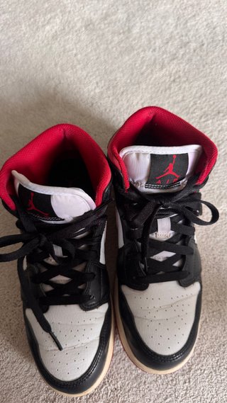 Nike Air Jordan 1 Mid GS EU38