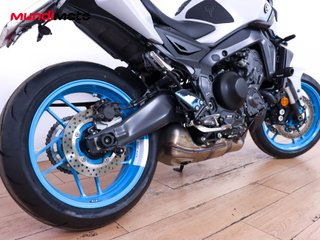 YAMAHA MT 09