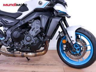 YAMAHA MT 09