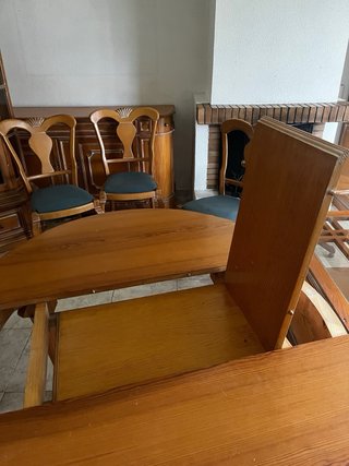 Mesa de comedor redonda de madera