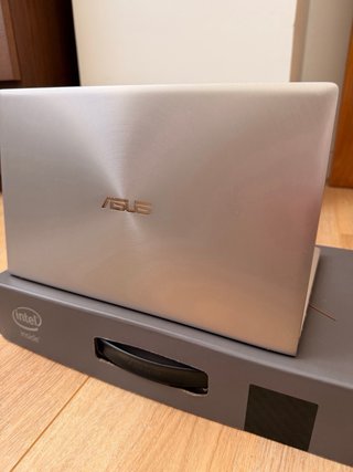 ASUS Zenbook 13 - Estado impecable