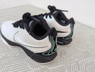 NIKE LEBRON XXI T-35,5, T-36,5