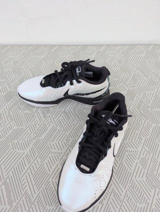 NIKE LEBRON XXI T-35,5, T-36,5