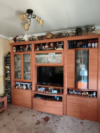 Mueble salón madera y cristal