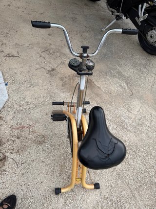 Bicicleta estática pedaleo y remo