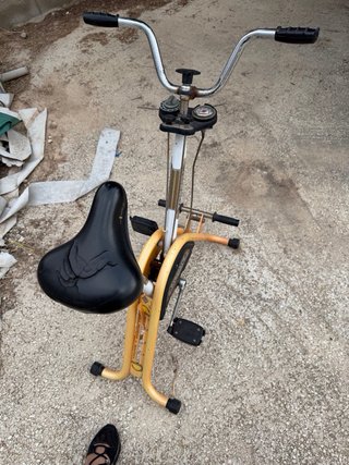 Bicicleta estática pedaleo y remo
