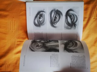 El dibujo de la cabeza humana a su alcance