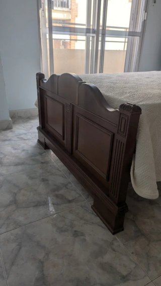 Dormitorio completo madera oscura