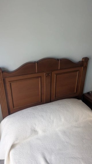 Dormitorio completo madera oscura
