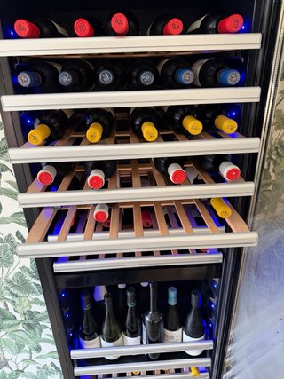 Vinoteca 90 botellas