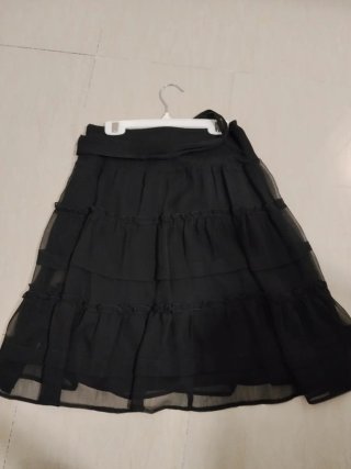 Falda negra de c&a