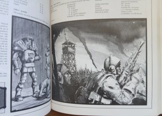 Libro warhammer 40000 Rogue trader.