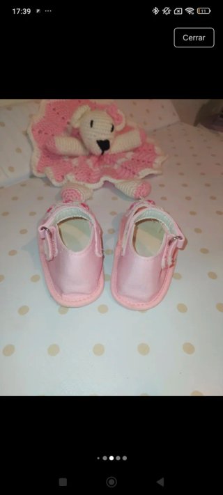 Zapatillas para bebé color rosa