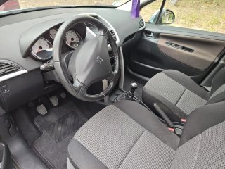 Peugeot 207 año 2009 un único propietario