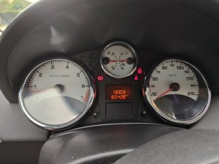 Peugeot 207 año 2009 un único propietario