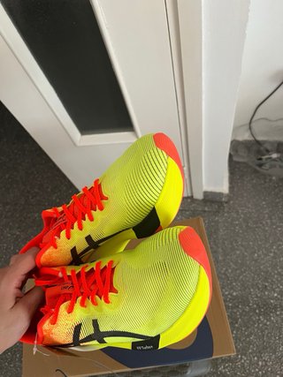 Asics Metaspeed Sky Paris Naranja/Amarillo