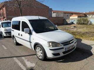 Opel Combo 2005