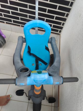 Triciclo infantil feber con música