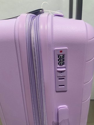 Maleta mediana extensible nueva 20 kilos pp