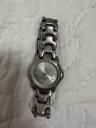 Lote 3 relojes de mujer VICEROY. Time force. Swatc
