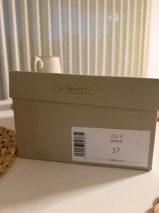 Sandalias Flor de Asoka LOU Ambar Talla 37