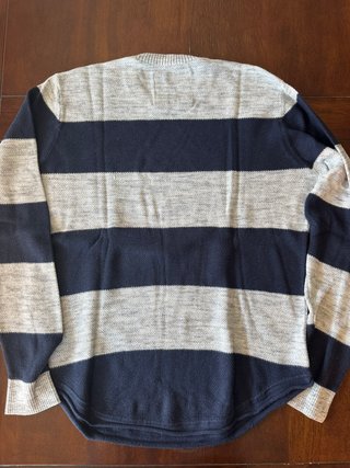 Jersey Hollister Talla M Rayas Azul Gris