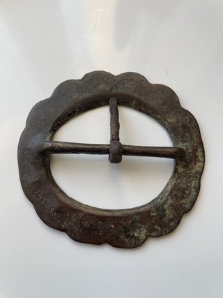 Hebilla antigua bronce cencerro