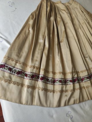 Falda Huertana/Fallera