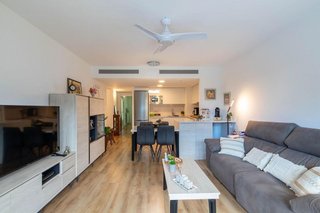 Piso en venta en Les Arenes - La Grípia  Can Montllor en Terrassa