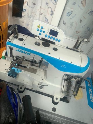 Máquina de coser Jack W4 5 hilos