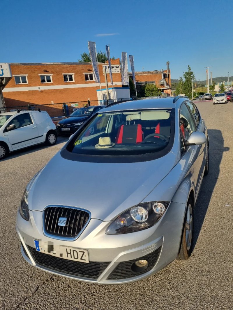 SEAT Altea XL 2011 - foto 1