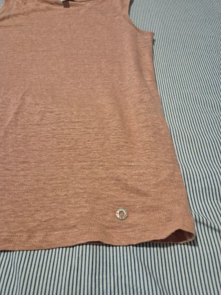 Camiseta de punto sin mangas rosa