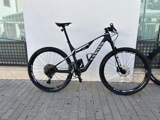 Bicicleta Canyon Lux CF 6
