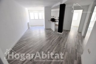 Piso en venta en Nou Moles en Valencia