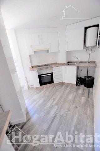 Piso en venta en Nou Moles en Valencia
