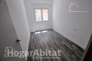 Piso en venta en Nou Moles en Valencia