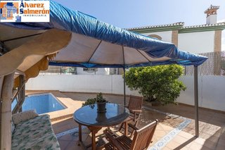 Casa pareada en venta en Residencial Triana - Barrio Alto en Gabias (Las)