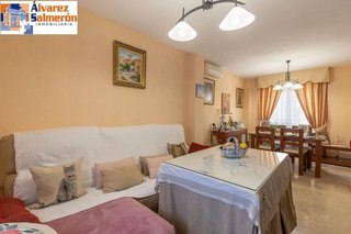 Casa pareada en venta en Residencial Triana - Barrio Alto en Gabias (Las)