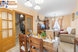 Casa pareada en venta en Residencial Triana - Barrio Alto en Gabias (Las)