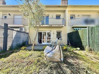 Casa adosada en venta en Montilivi - Palau en Girona