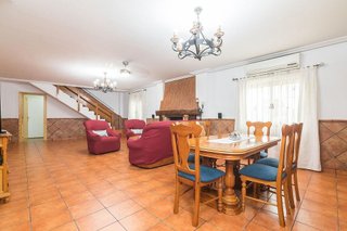 Chalet en venta en Peña de las Águilas en Elche