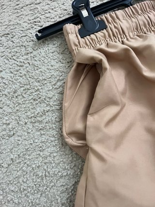 Pantalón Nike Beige