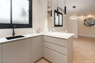 Piso en venta en Sants en Barcelona