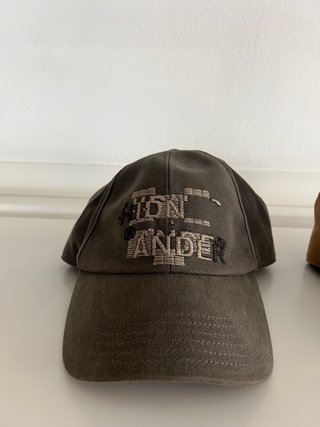 Gorra verde militar bordada
