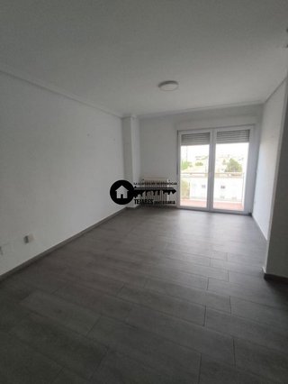 Piso en venta en Hospital - Parque sur en Albacete