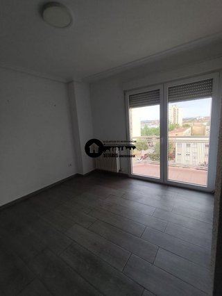 Piso en venta en Hospital - Parque sur en Albacete