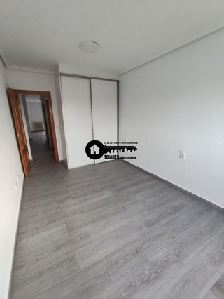 Piso en venta en Hospital - Parque sur en Albacete