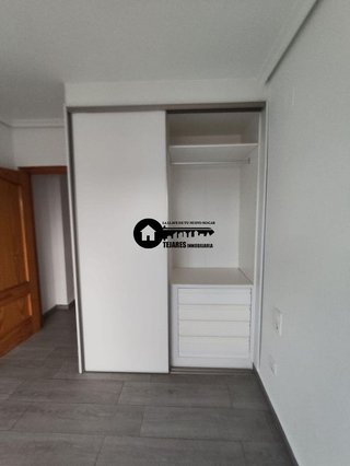 Piso en venta en Hospital - Parque sur en Albacete