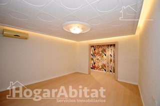 Piso en venta en Piscinas en Villarreal