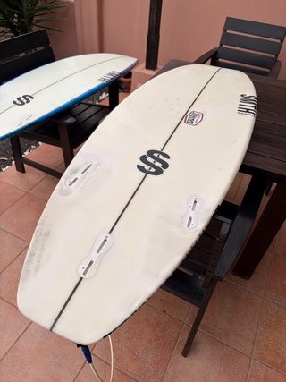 Tabla de surf resina/epoxy 24 Litros a 27 Litros